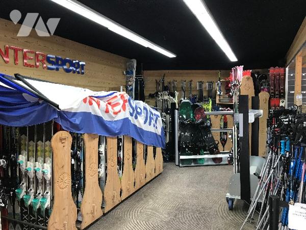 Local commercial de 101 m² loué, au pied de la station de ski de PIAU-ENGALY à ARAGNOUET 65170.