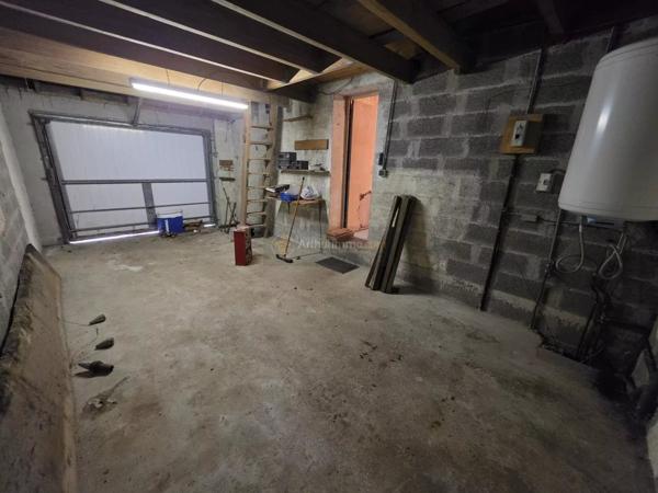 Vente                                                      Maison
                        
                     5 pièces                      88 m2                     à Brest