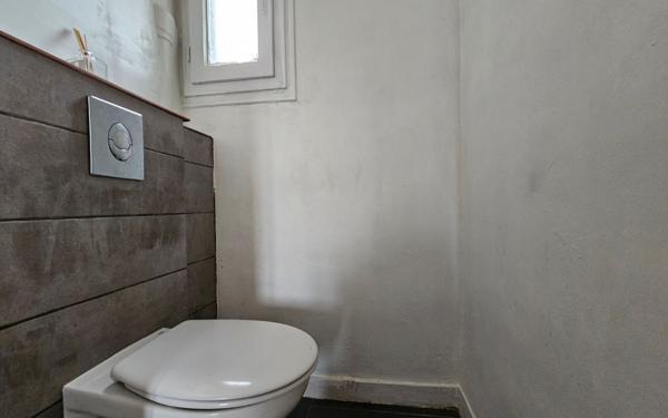 Appartement à vendre    2 pièces • 56,46 m2 Saint-Étienne