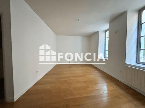 À vendre Studio 27.5 m² - Nîmes 30000