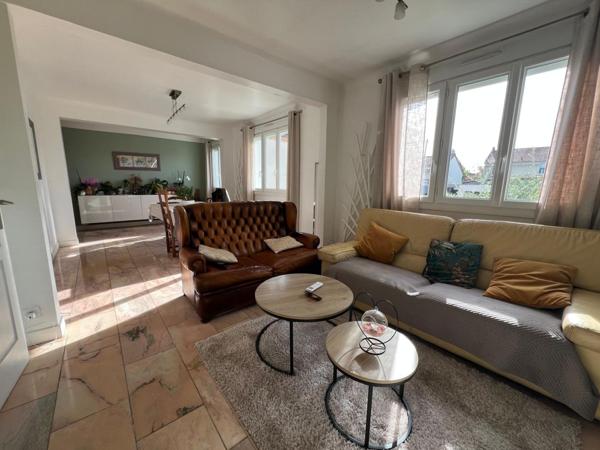 HOUILLES BLANCHES 670 800 € - Référence  1005