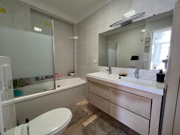 HOUILLES BLANCHES 670 800 € - Référence  1005