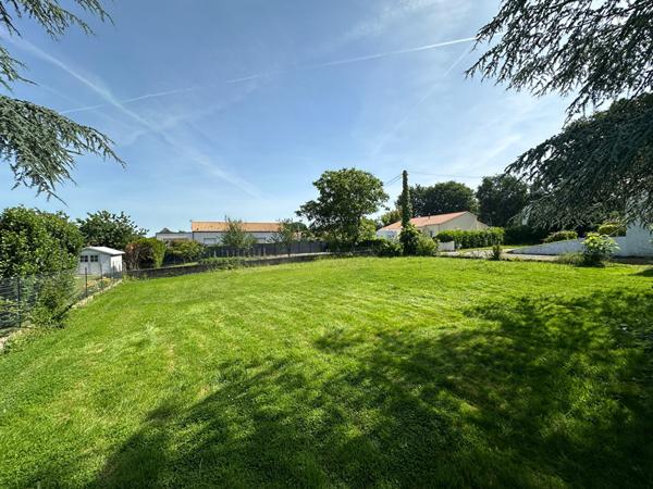 Terrain constructible à vendre à AIZENAY
