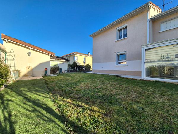 Maison à vendre à Bourg-en-Bresse - piscine