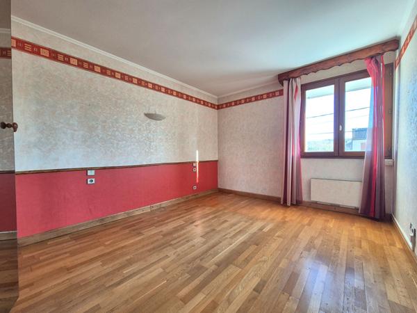 Maison à vendre à Bourg-en-Bresse - piscine