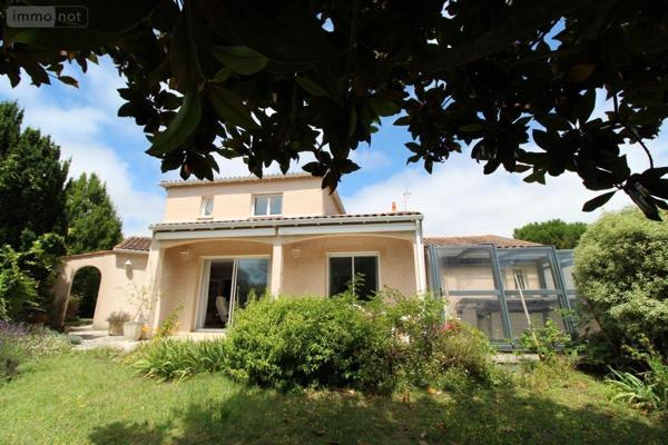 Maison à vendre à Saint-Palais-sur-Mer en Charente-Maritime (17420), ref : 17111-597