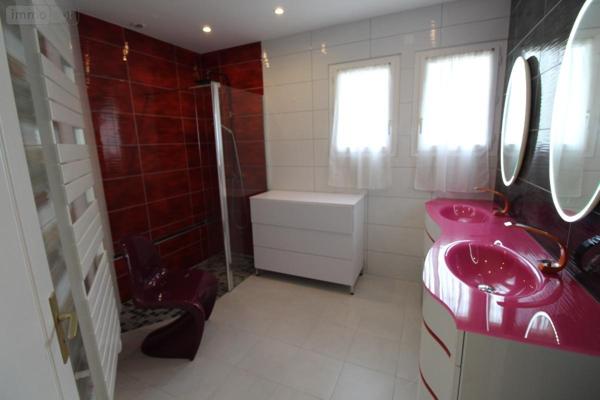 Maison à vendre à Saint-Palais-sur-Mer en Charente-Maritime (17420), ref : 17111-597