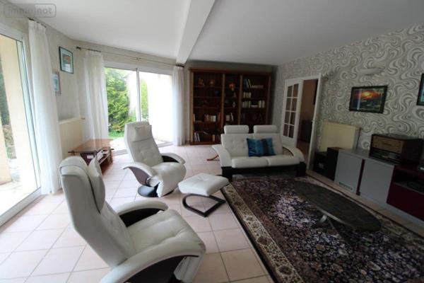 Maison à vendre à Saint-Palais-sur-Mer en Charente-Maritime (17420), ref : 17111-597