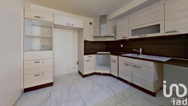 Maison à vendre 6 pièces 180 m² Saint-Clair-de-la-Tour