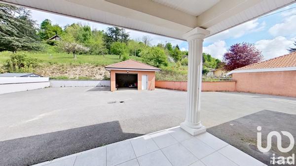 Maison à vendre 6 pièces 180 m² Saint-Clair-de-la-Tour