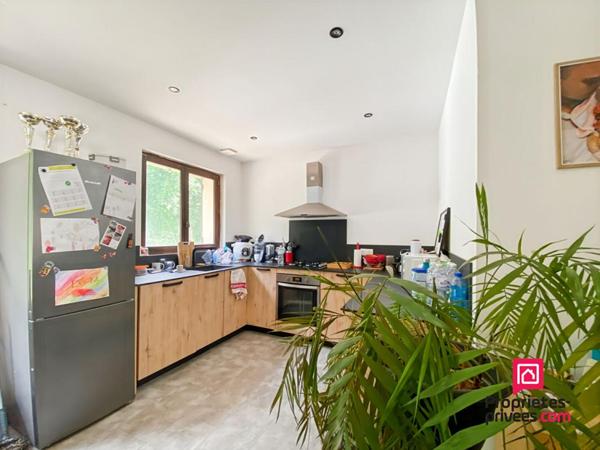 Pavillon Proche Précy Sous Thil avec dépendance et terrain