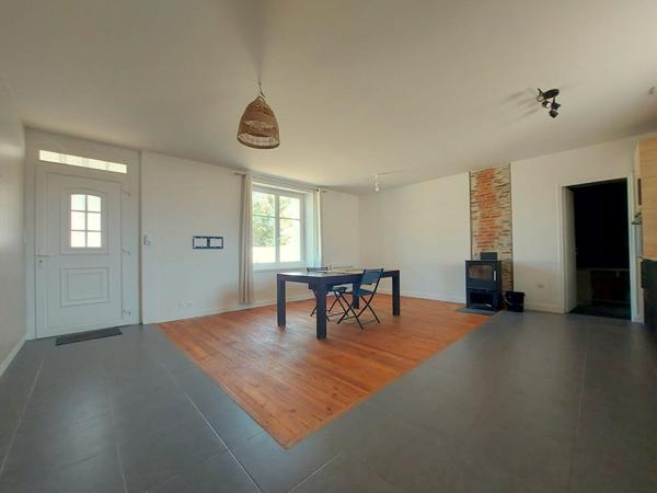 Maison de plain pied - ancienne rénovée - Saint Julien De Concelles 3 pièce(s) 61m²