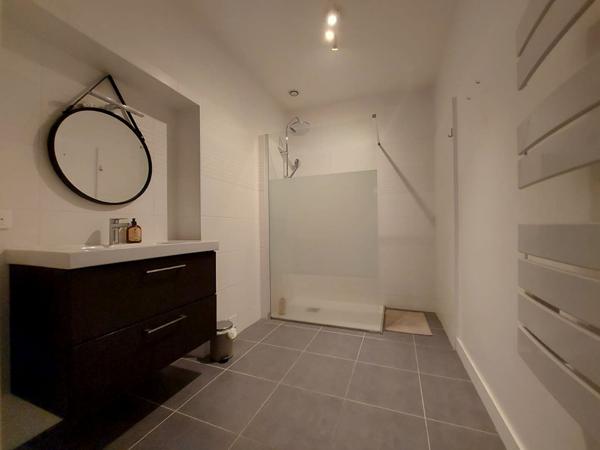 Maison de plain pied - ancienne rénovée - Saint Julien De Concelles 3 pièce(s) 61m²