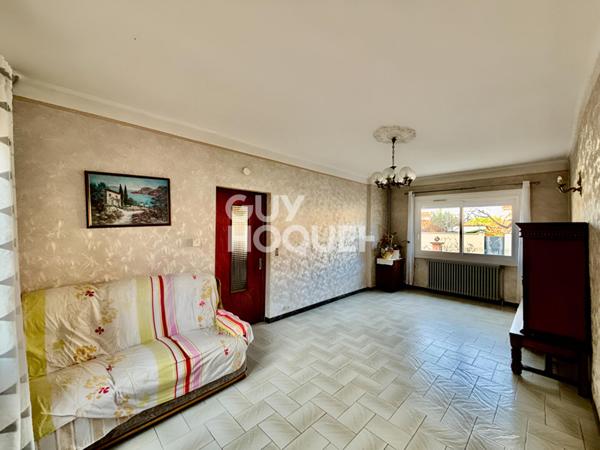 Maison à vendre à Vaulx-en-Velin - Un potentiel à exploiter !