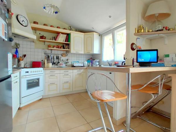 Maison traditionnelle + appartement de plain pied T3 - 9 pièce(s) 295 m²