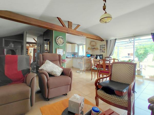 Maison traditionnelle + appartement de plain pied T3 - 9 pièce(s) 295 m²