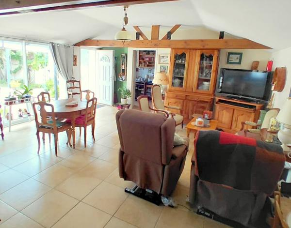 Maison traditionnelle + appartement de plain pied T3 - 9 pièce(s) 295 m²
