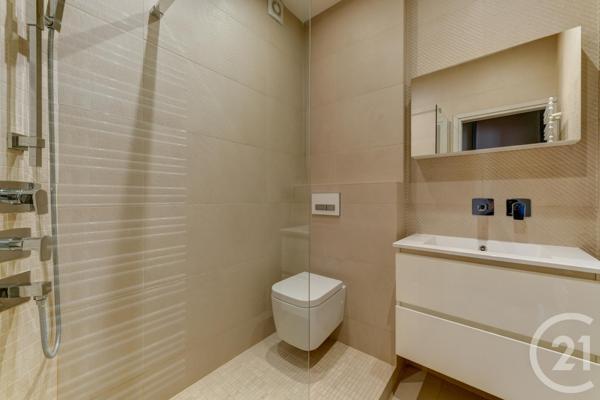 Appartement F4 à vendre  5 pièces - 111 m2 LYON - 69006