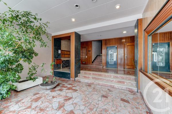 Appartement F4 à vendre  5 pièces - 111 m2 LYON - 69006