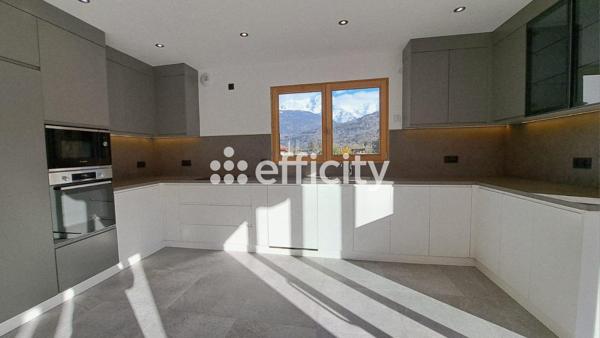 Maison 5 pièces - 137 m²