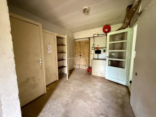 Vente                                                      Maison de village
                        
                     9 pièces                      209 m2                     à Bourmont-Entre-Meuse-Et-Mouzon