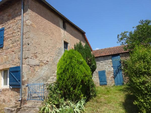 Maison à rénover 5 pièces / 110m² SUIN (71) Terrain de 4714m²