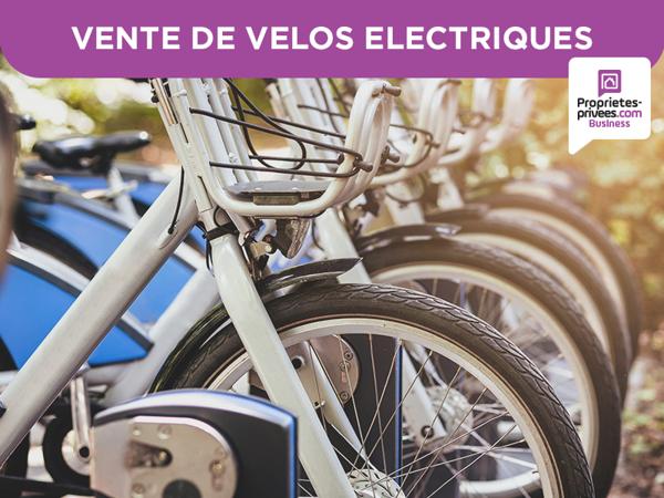 VENTE ET REPARATIONS , SCOOTERS MOTOS CYCLES  350 m²