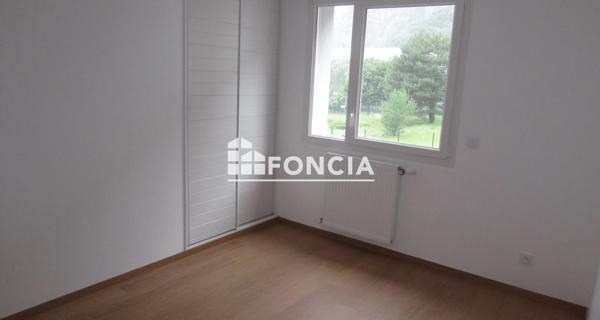 Location Appartement 4 pièces 81.26 m² - Saint-égrève 38120