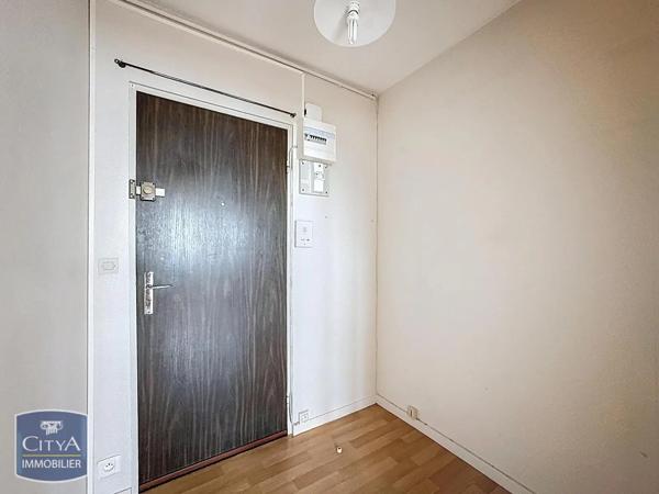 Appartement à louer 2 pièces 48.32m² Lucé (28110)