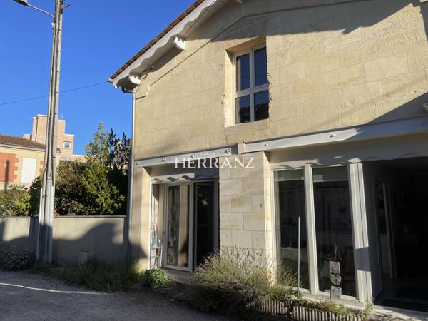 Anciennes écuries entièrement réhabilitées – Un bien de caractère au cœur de Libourne Détails des diagnostics énergétiques