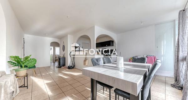 À vendre Appartement 5 pièces 93.81 m² - Villeurbanne 69100