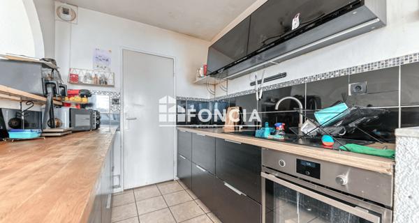 À vendre Appartement 5 pièces 93.81 m² - Villeurbanne 69100
