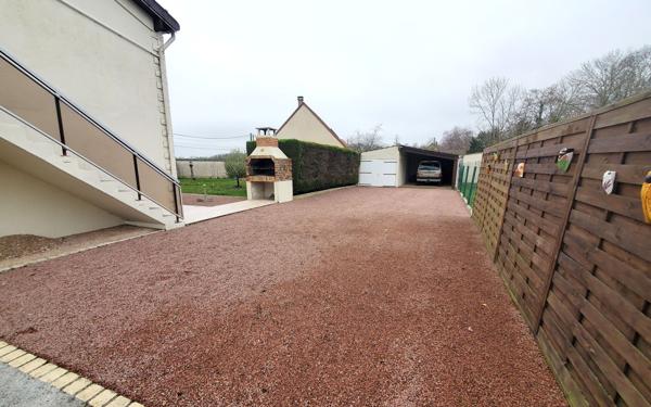 Maison à vendre    6 pièces • 150 m2 Crécy-la-Chapelle