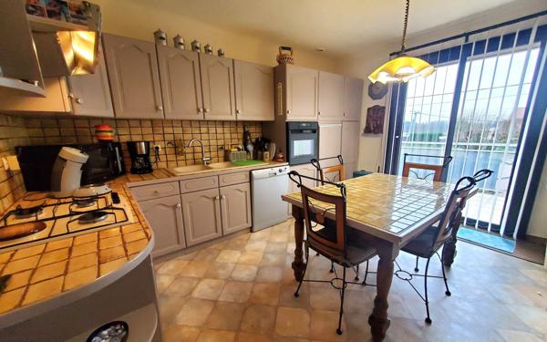 Maison à vendre    6 pièces • 150 m2 Crécy-la-Chapelle