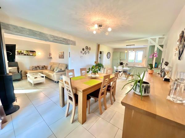 VILLA PLAIN-PIED AVEC DOUBLE GARAGE ET TERRAIN BOISE