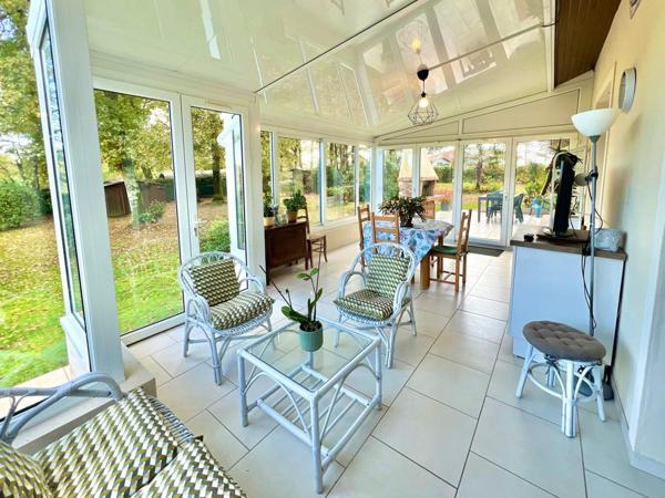 VILLA PLAIN-PIED AVEC DOUBLE GARAGE ET TERRAIN BOISE