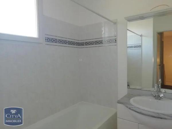 Maison à louer 4 pièces 78.2m² Feytiat (87220)