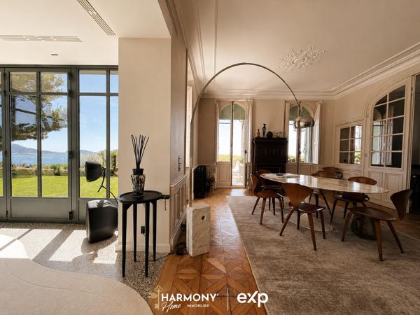 Roucas-Blanc – Propriété de 445 m² avec vue mer exceptionnelle