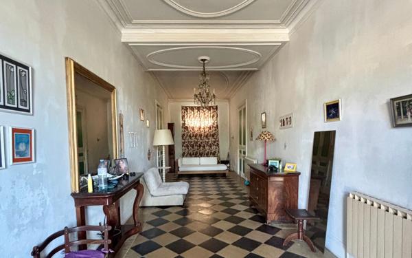 Maison à vendre    8 pièces •  Saint-Georges-d'Oléron