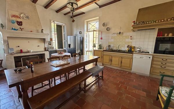 Maison à vendre    8 pièces •  Saint-Georges-d'Oléron