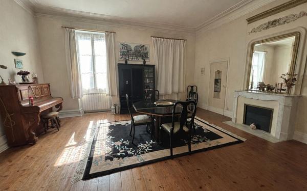 Maison à vendre    8 pièces •  Saint-Georges-d'Oléron