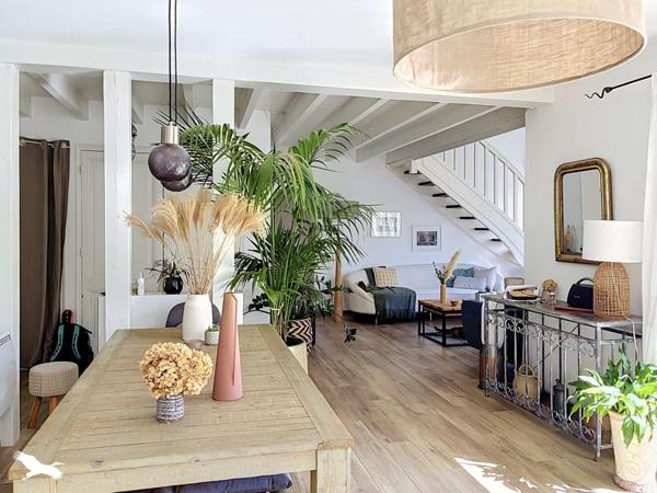 Maison 420 000 € Sadirac 5 p 109 m² DPE D