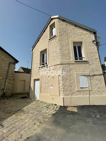 Maison de ville - A LOUER  MALESHERBES