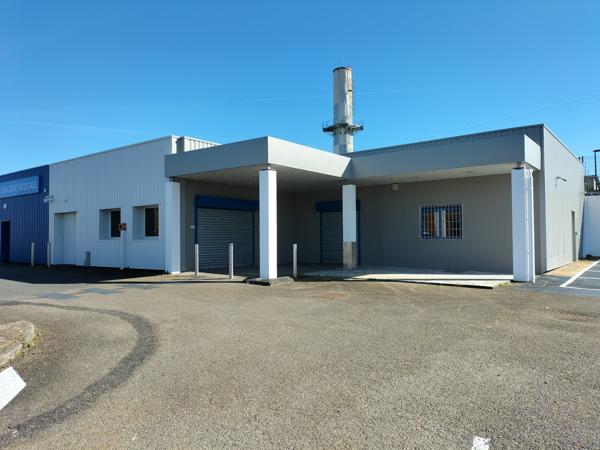 Allonnes (72700) LOCAL COMMERCIAL OU USAGE TERTIAIRE SITUE FACE A LA GRANDE SURFACE LECLERC