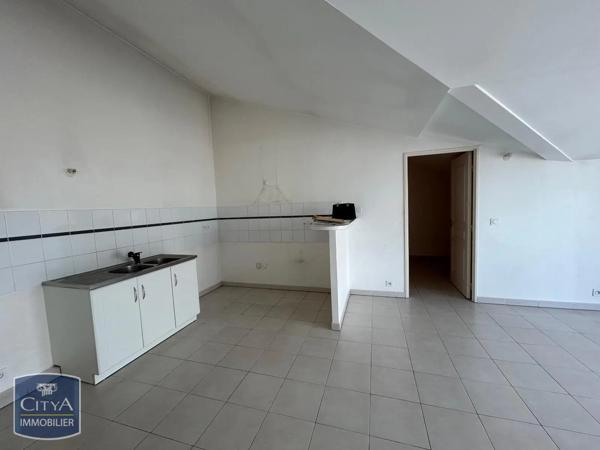 Appartement à louer 3 pièces 64.83m² Saint-Raphaël (83700)