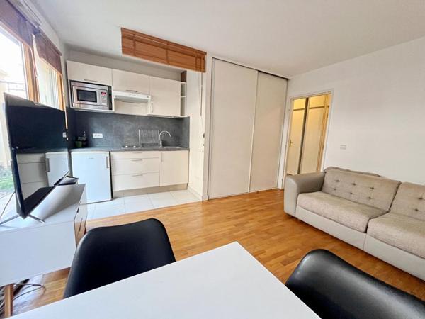 Studio avec terrasse