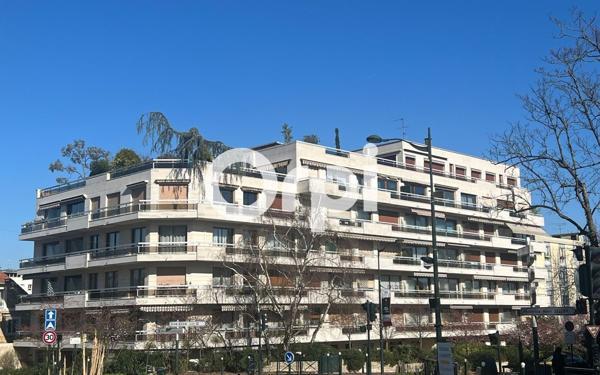 Appartement à vendre    2 pièces • 48,61 m2 Le Plessis-Robinson