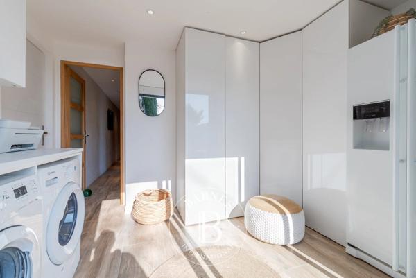 Bagnols-en-Forêt, Maison 3 Chambres -  130 m² à vendre