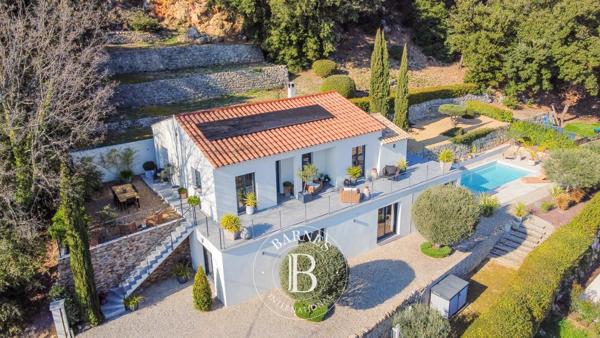 Bagnols-en-Forêt, Maison 3 Chambres -  130 m² à vendre