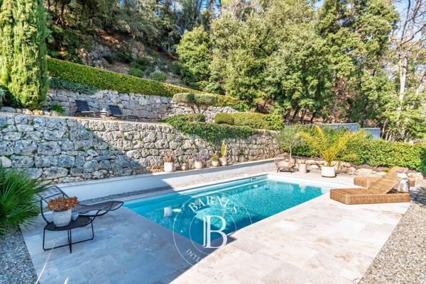 Bagnols-en-Forêt, Maison 3 Chambres -  130 m² à vendre